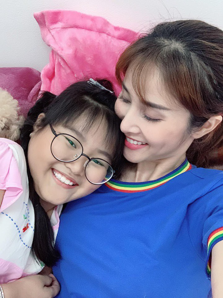 Con gai mum mim cua Thao Trang va Phan Thanh Binh hinh anh 12 